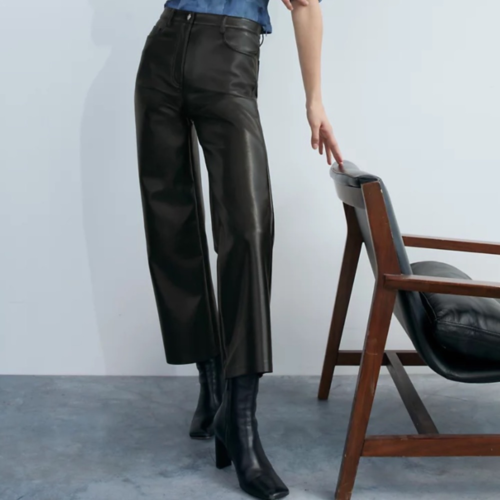 Aritzia Black Melina Wide Leg Pants Size 6